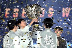 今年会jinnianhui信誉至上 蜜蜂进化3d小游戏大全